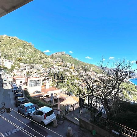 Enza'S Home 陶尔米纳 外观 照片